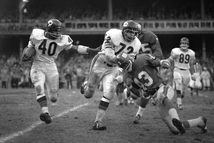 King chose the electric Sayers in his backfield.